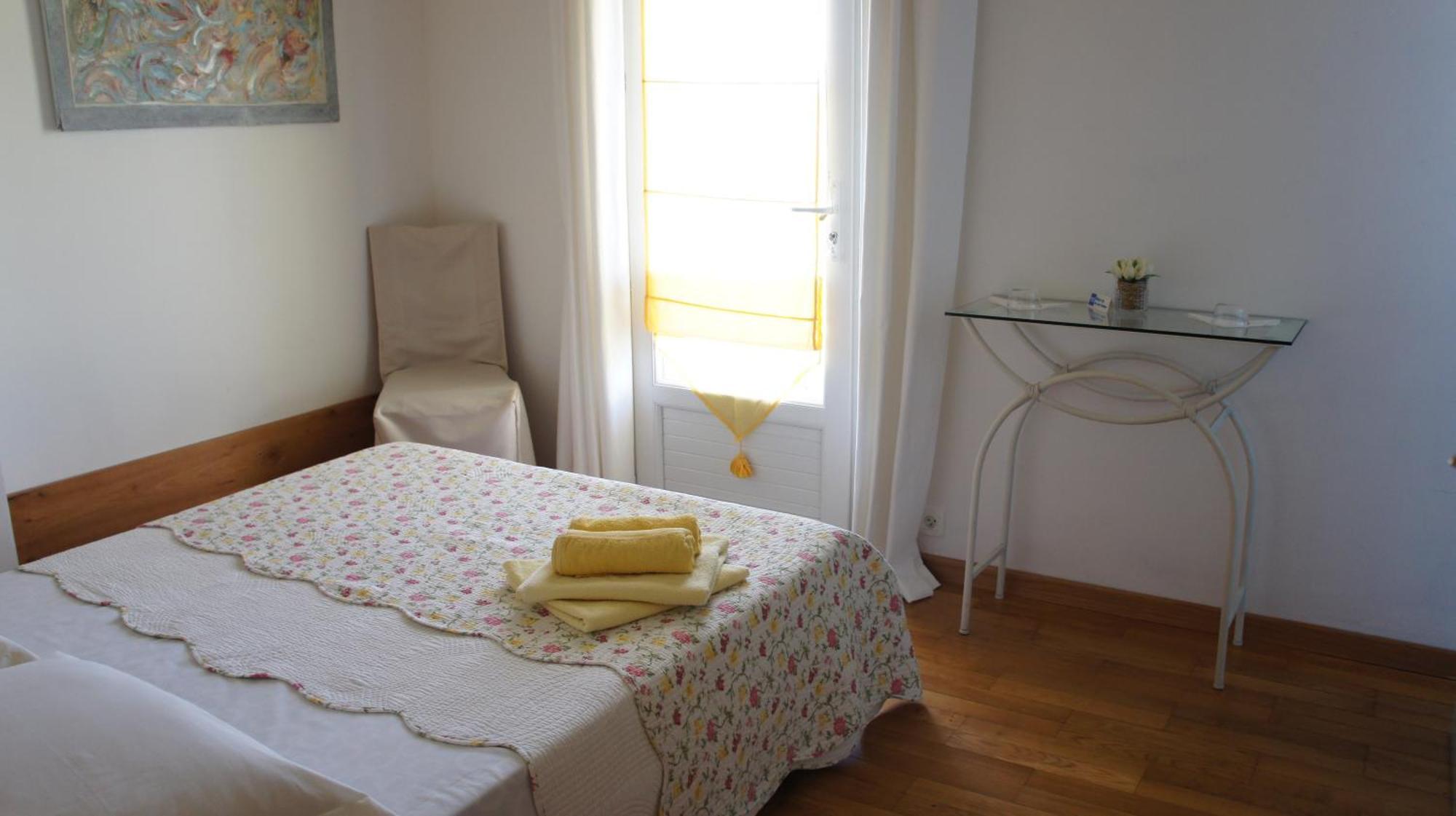 Chambre D'Hotes Ananda سيسترون الغرفة الصورة
